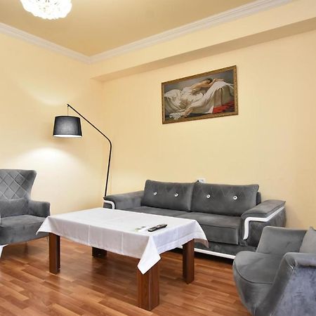 Teryan 68/3 2 Apartamento Erevan Exterior foto