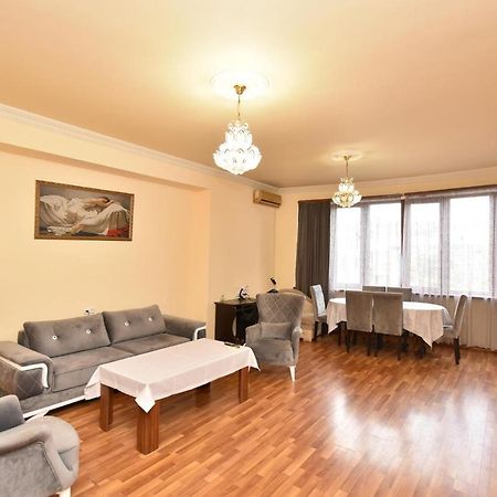 Teryan 68/3 2 Apartamento Erevan Exterior foto